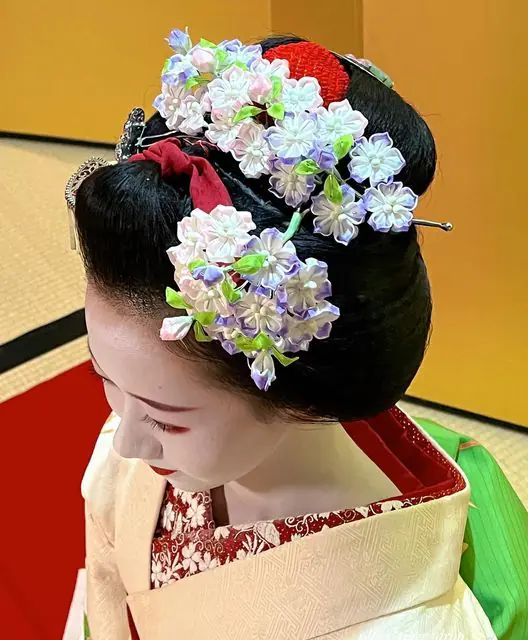 kanzashi